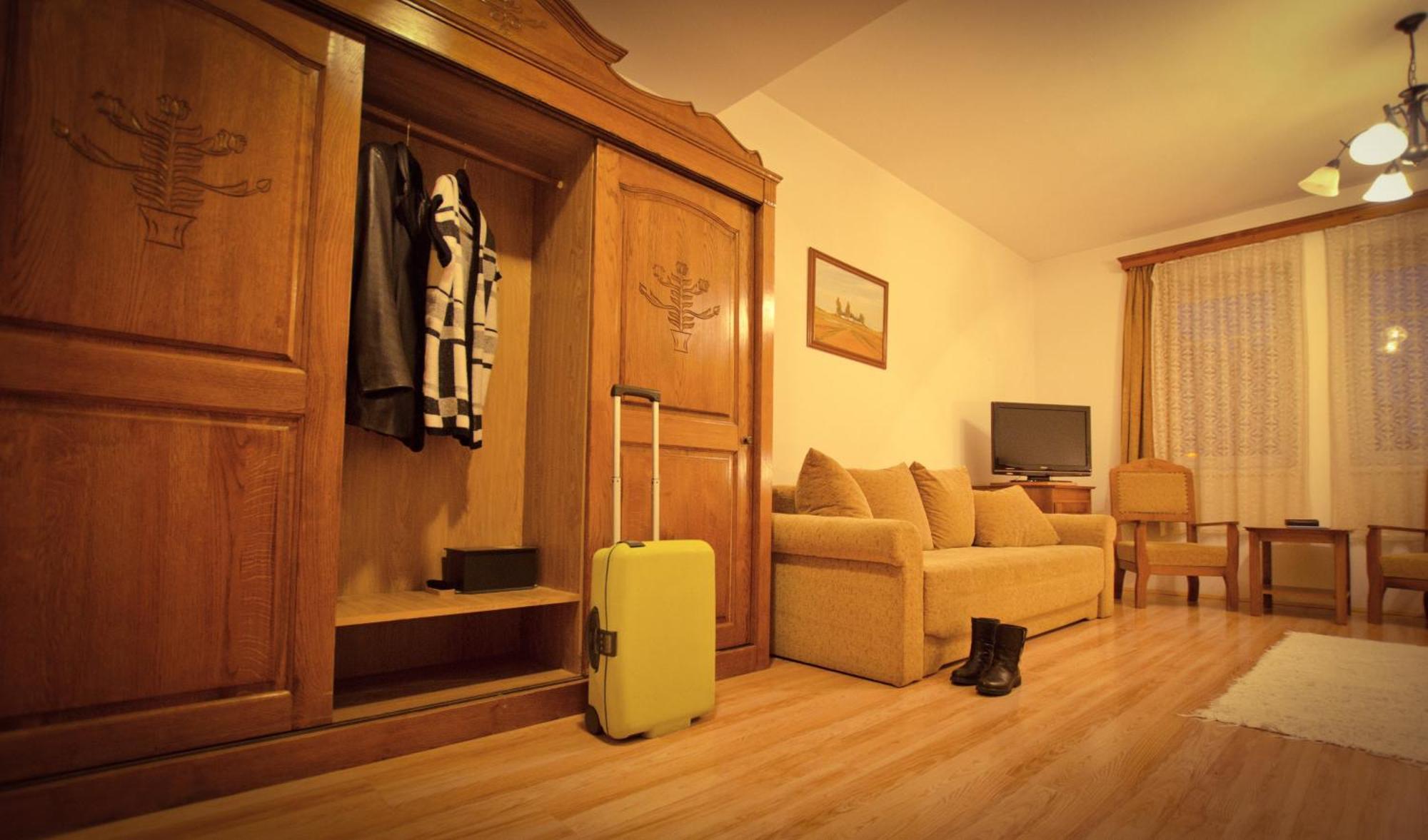 Hotel Kemences Csarda Es Panzio Hajdúszoboszló Zewnętrze zdjęcie
